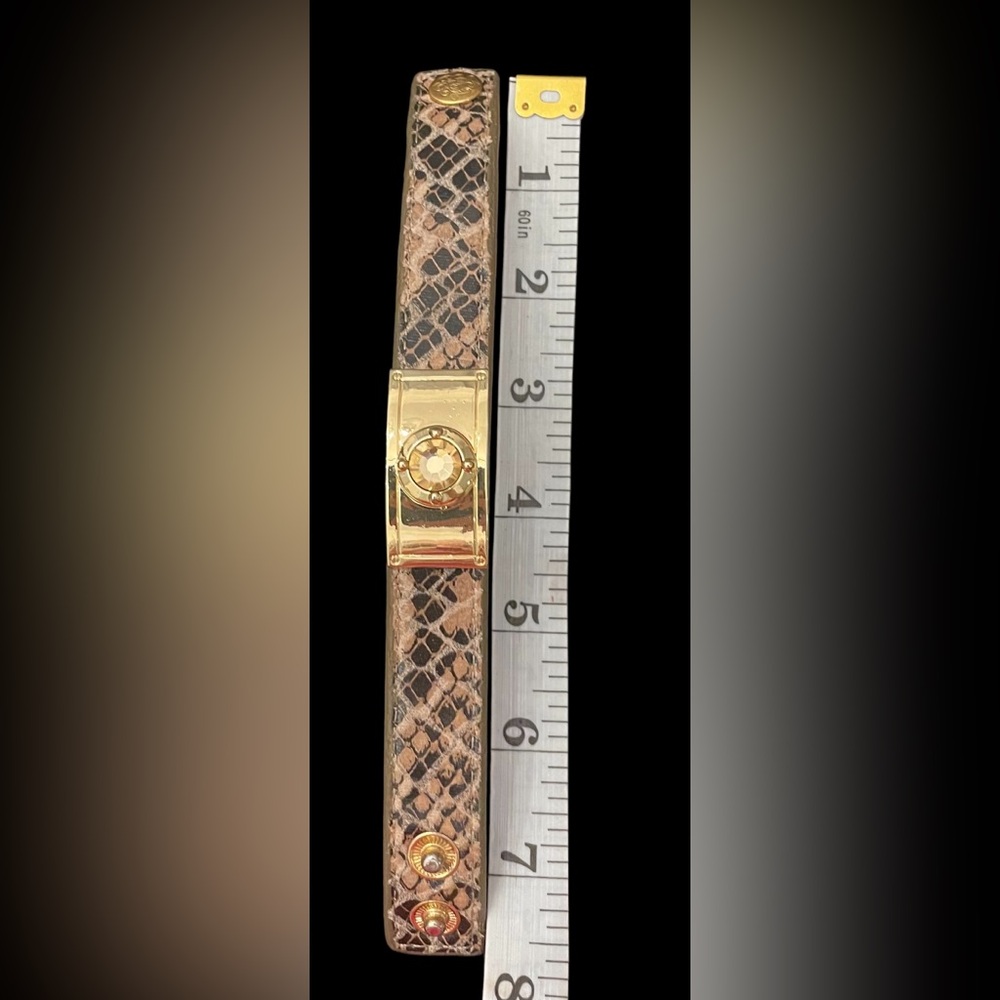 Cuff Bracelet - Picture 9 of 10